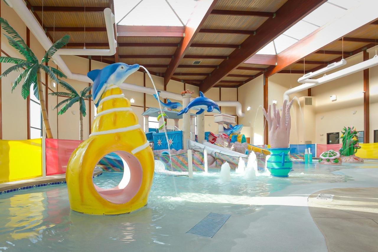 グランド マルキ ウォーターパーク ホテル & スイーツ Lake Delton エクステリア 写真